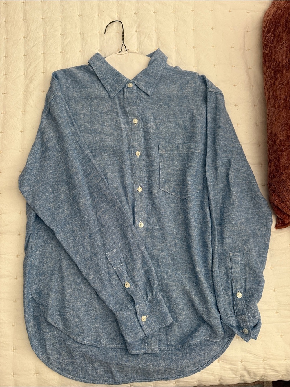 Banana Republic Heathered Blue Button-Down Shirt